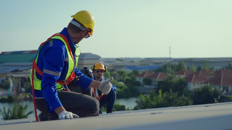 Best Roof Insulation Installation  in Scottsbluff, NE